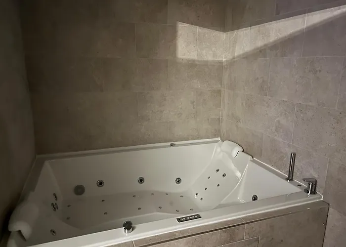 Le Grand Hotel Dieu By Sowell Collection